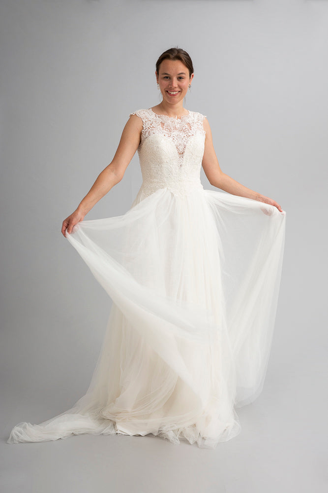Susanne von Pronovias SA13312 (6166)