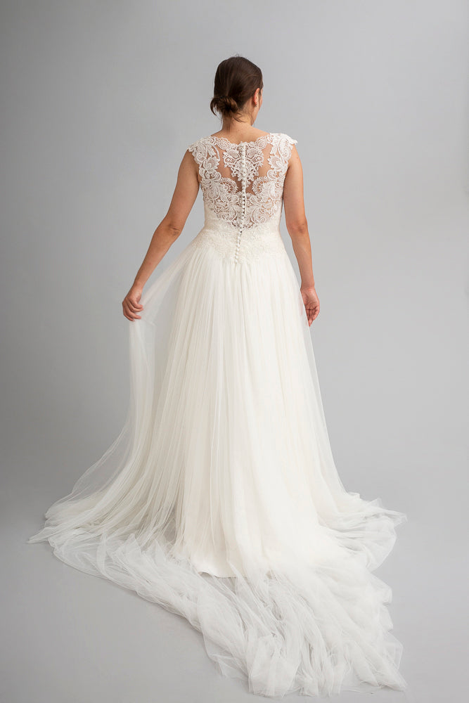 Susanne von Pronovias SA13312 (6166)
