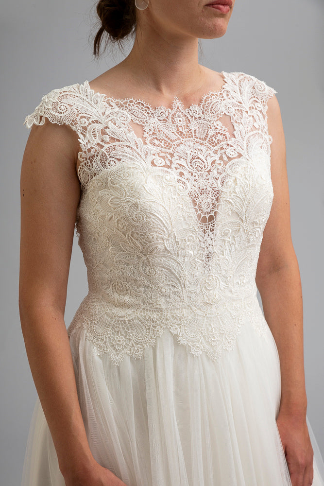 Susanne von Pronovias SA13312 (6166)