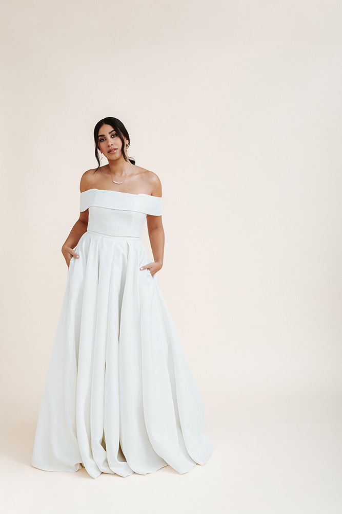 K. Weng BRAUTKLEID NEU | Kleider machen Bräute