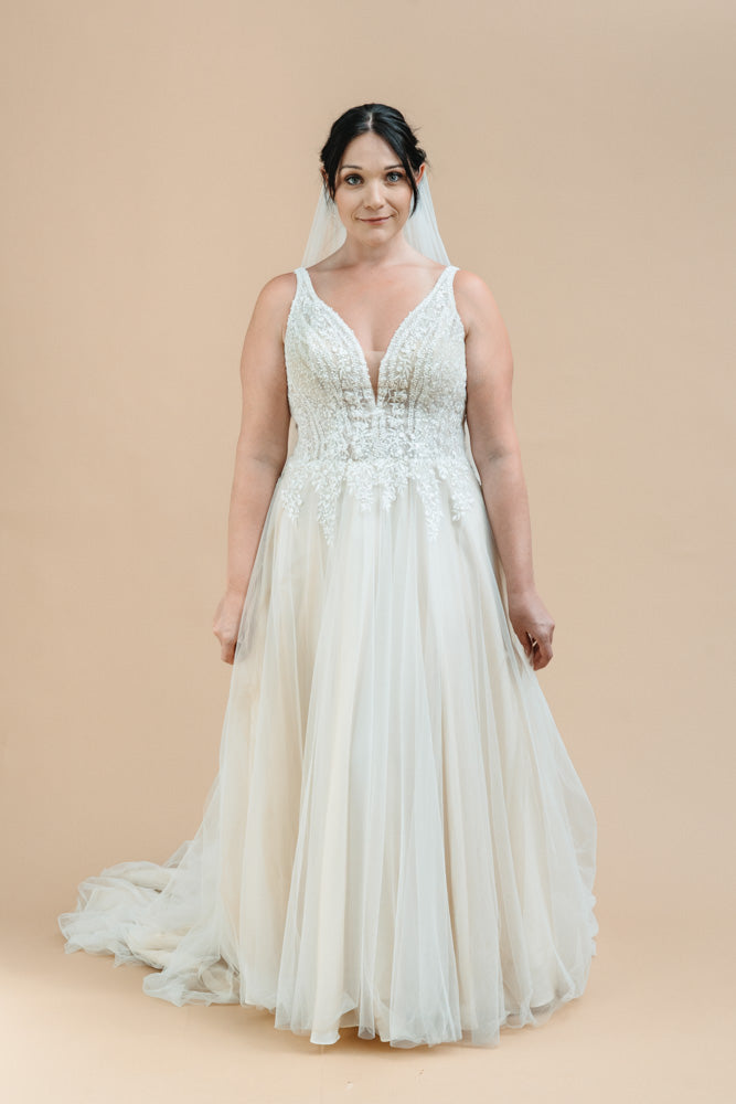 Nora von Amelie SA12491 (10430)