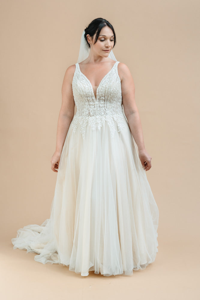 Nora von Amelie SA12491 (10430)