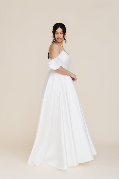 F. Lewald - Cleanes Brautkleid aus Satin mit Korsage