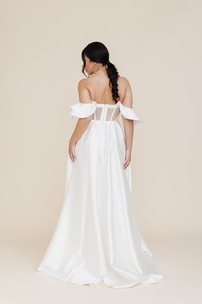 F. Lewald - Cleanes Brautkleid aus Satin mit Korsage