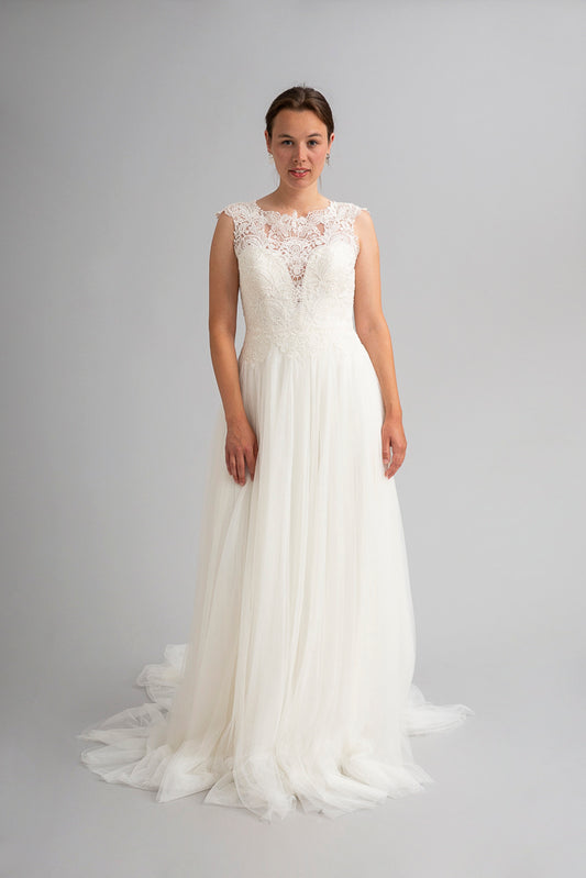 Susanne von Pronovias SA13312 (6166)