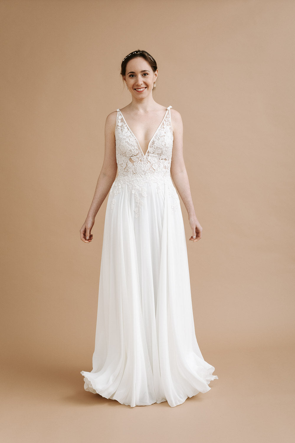 Ina von Pronovias SA12533 (10236)